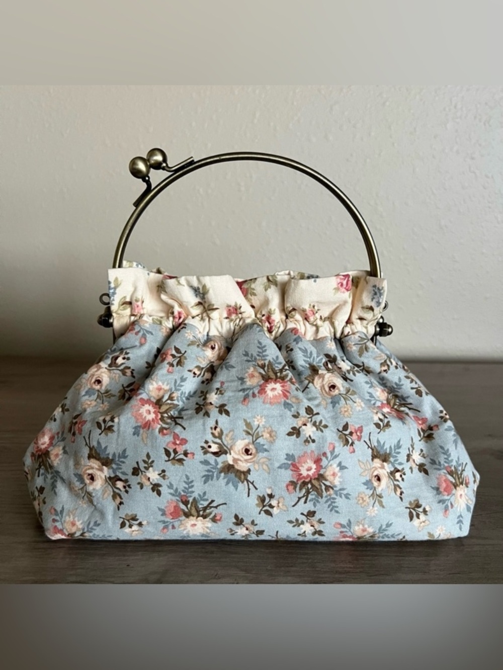 VTG Floral Kisslock Handbag Purse Top Handle Fabric  Clutch Bag Cottage Granny